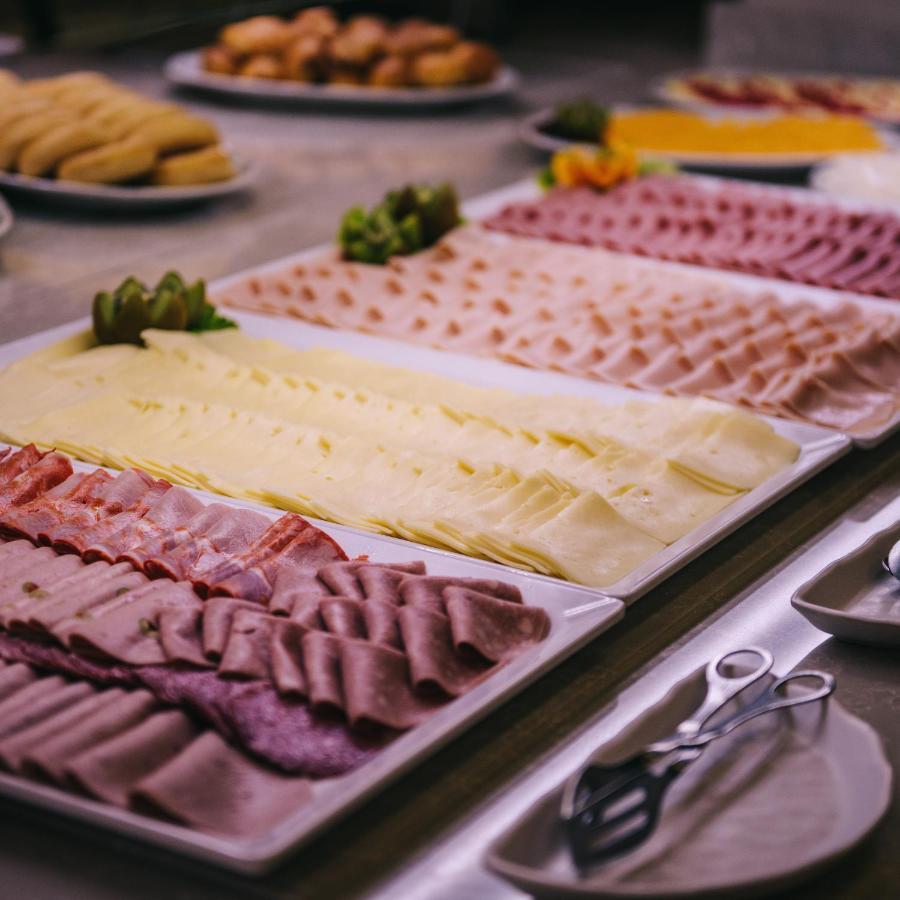 Enotel Lido - All Inclusive Funchal  Exterior foto A selection of cold cuts